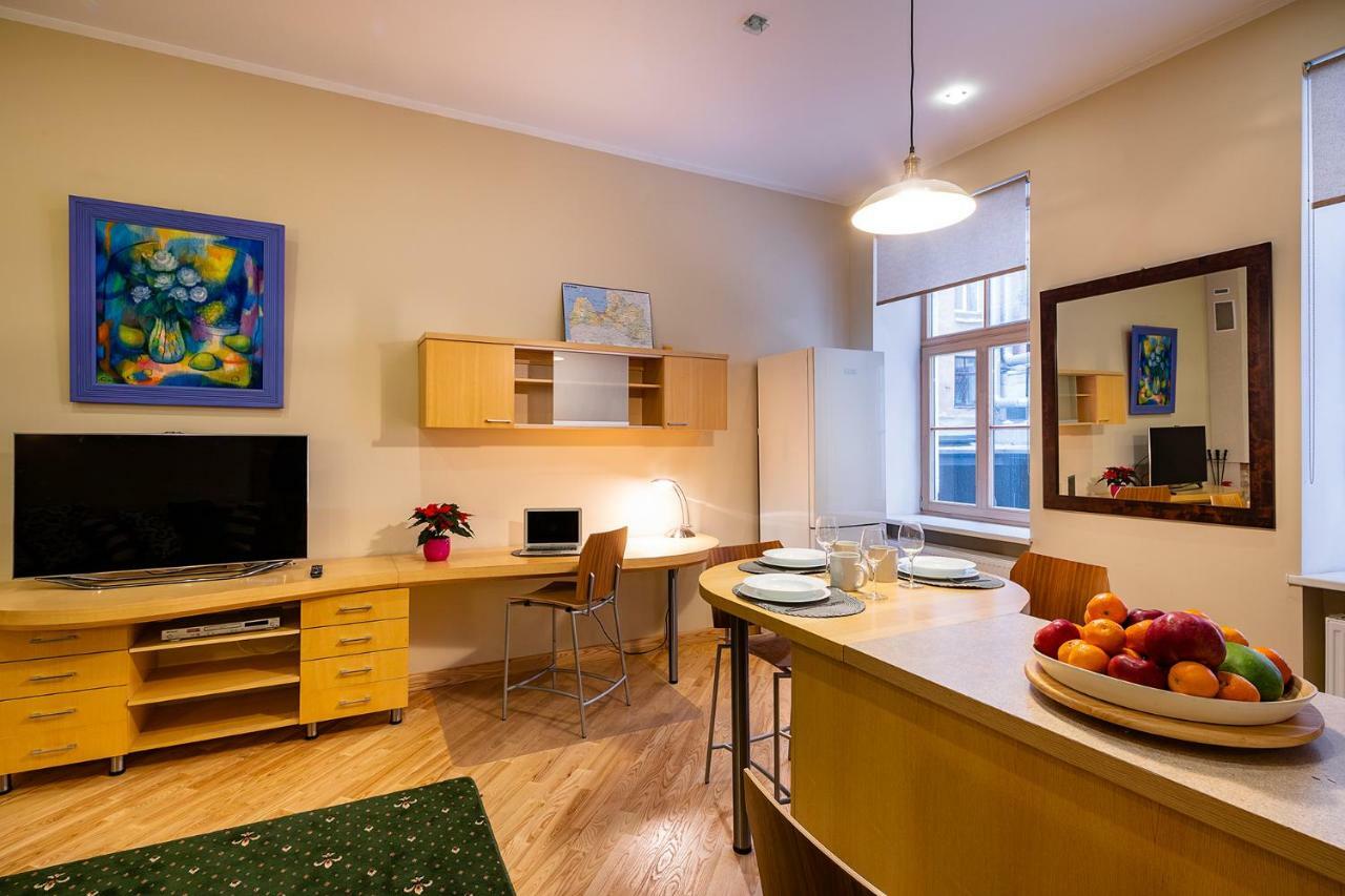 Kalnina Quiet Apartment In City Center Рига Экстерьер фото